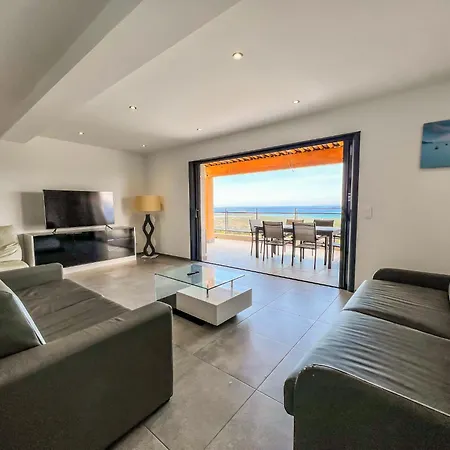 Holiday T5 Premium- 200m² By Interhome *
