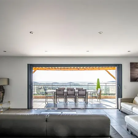 Holiday T5 Premium- 200m² By Interhome *